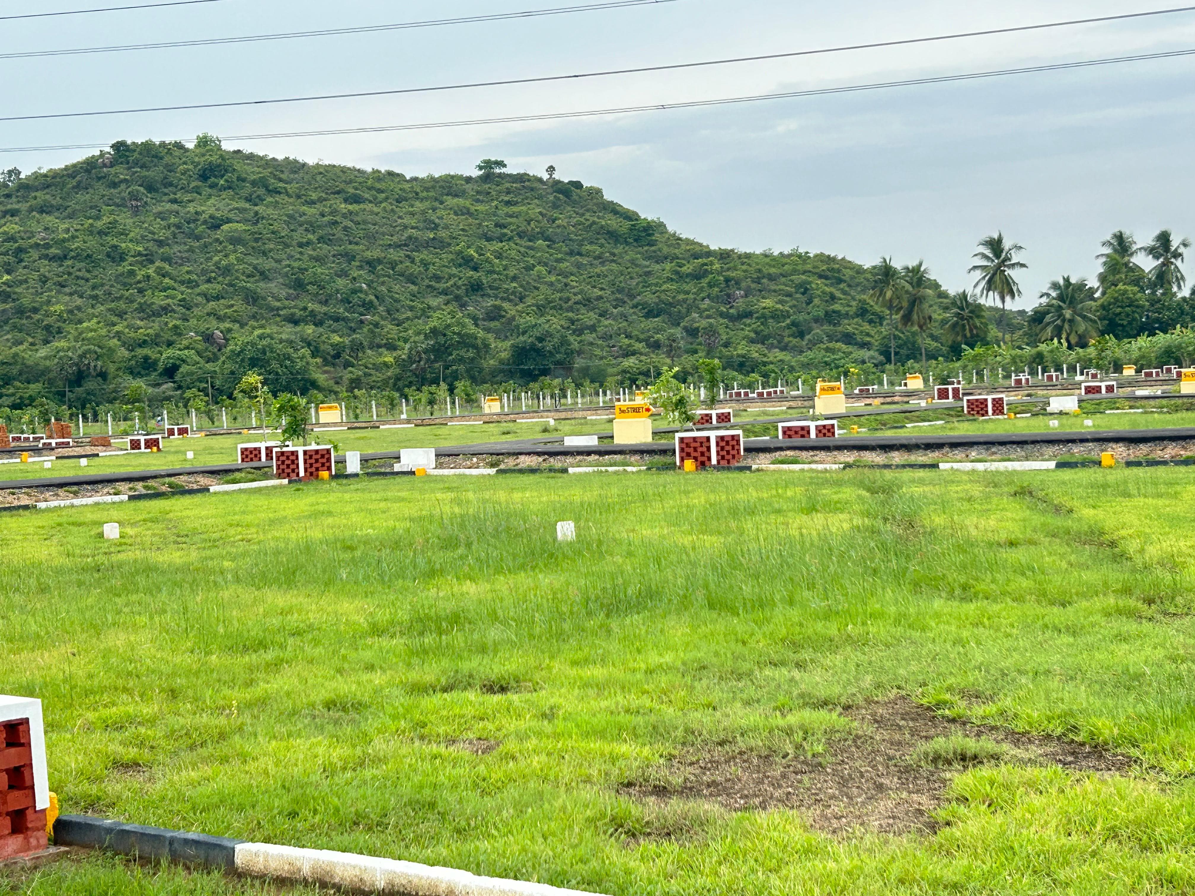 Premium villa plot for sale in Mahindra World City